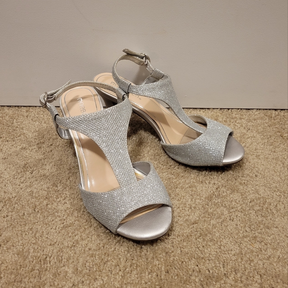 Silver glitter low heel size 6.5